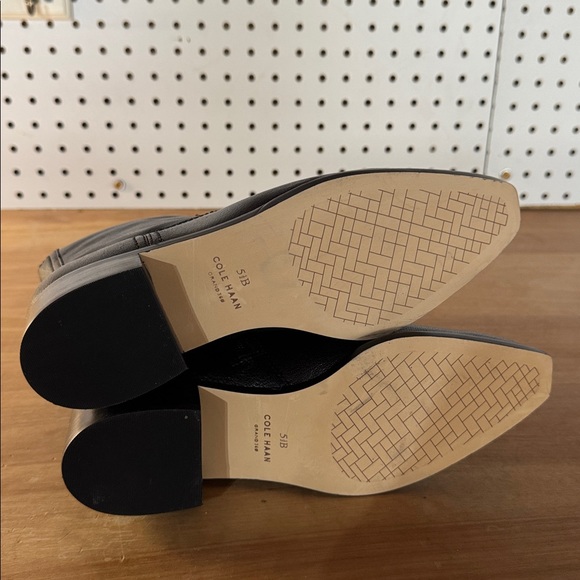 Cole Haan Naia Snip Toe Booties Women’s 5.5 NEW - Picture 5 of 7